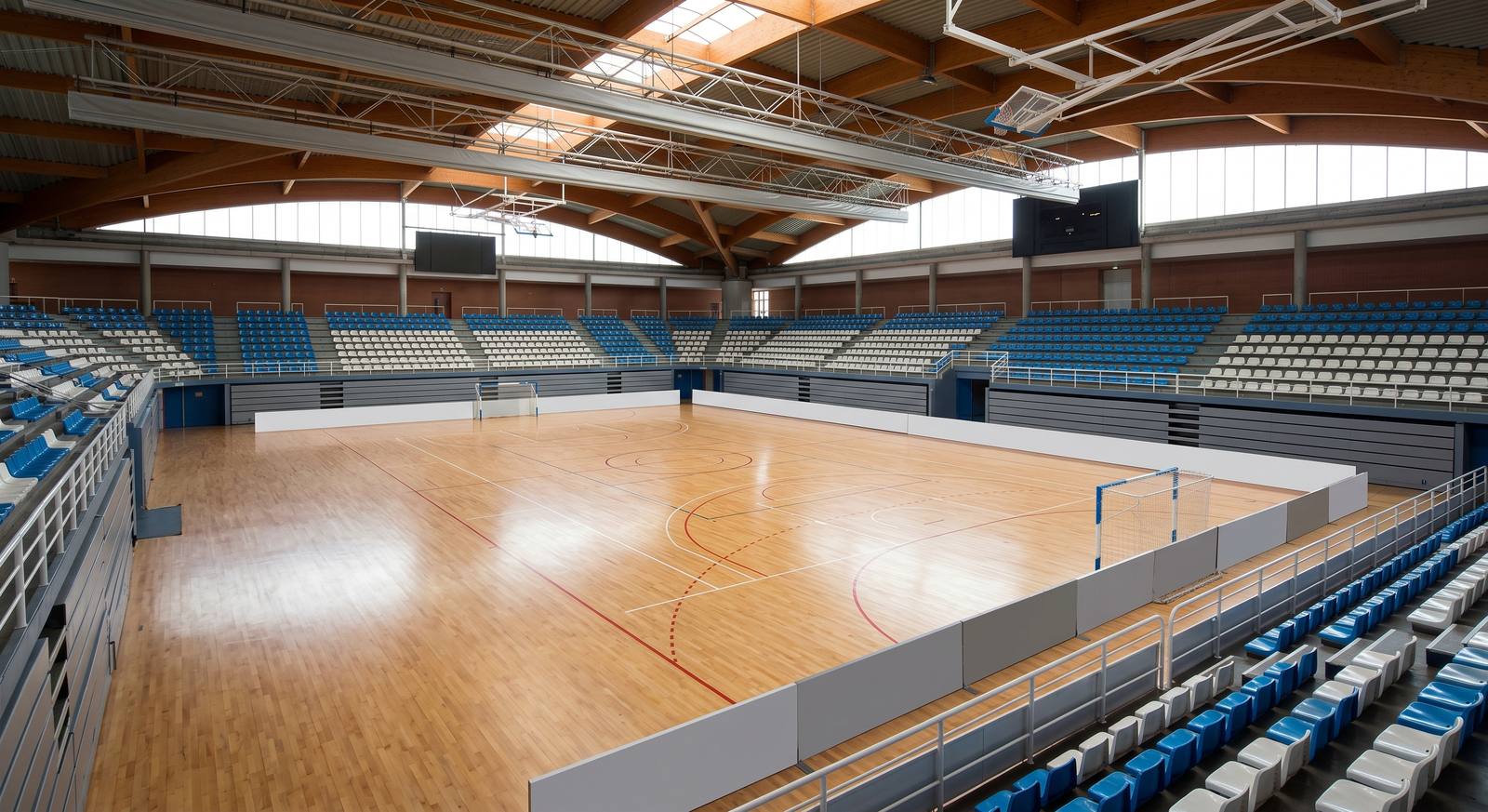 FutSala Bilbao Arena — Pista de fútbol sala premium en Gran Vía, Bilbao